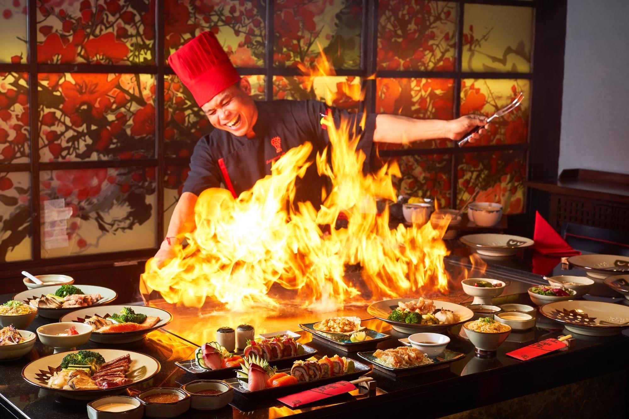 Grand Mercure Bangkok Atrium Kültér fotó Teppanyaki cooking