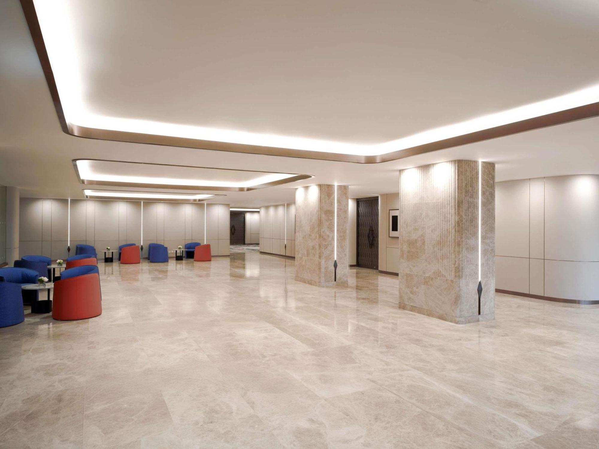 Grand Mercure Bangkok Atrium Kültér fotó